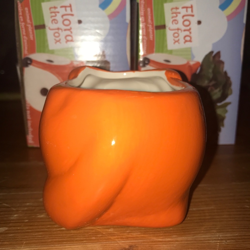 2/$20 Small Fox Ceramic Planter - Picture 4 of 12